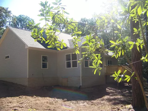 196 W Devonshire Ave, West End, NC 27376 photo 4