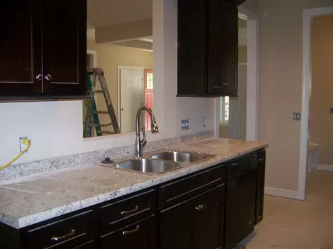 196 W Devonshire Ave, West End, NC 27376 photo 8