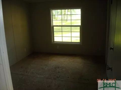 216 Douglas Rd, Springfield, GA 31329 photo 6
