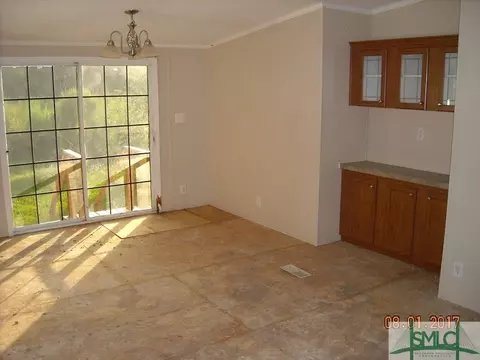 216 Douglas Rd, Springfield, GA 31329 photo 3