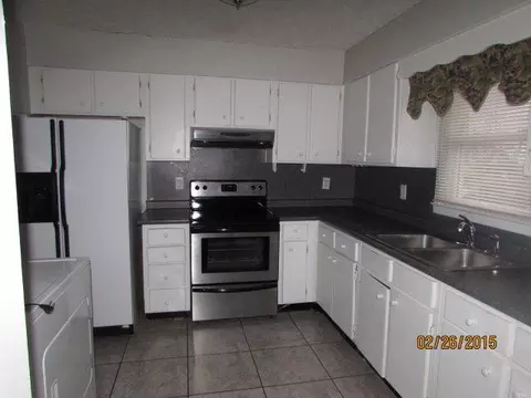104 Kindale Ave, Hamlet, NC 28345 photo 7