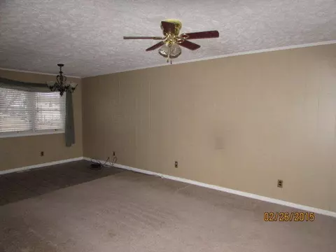 104 Kindale Ave, Hamlet, NC 28345 photo 4