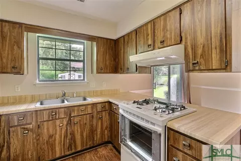 106 Hatch St, Springfield, GA 31329 photo 9