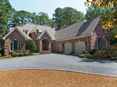 19 Mcmichael Dr, Pinehurst, NC 28374 photo 3