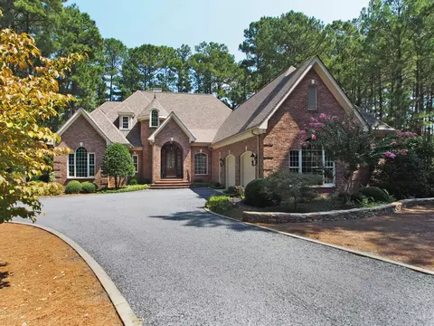 19 Mcmichael Dr, Pinehurst, NC 28374 photo 1
