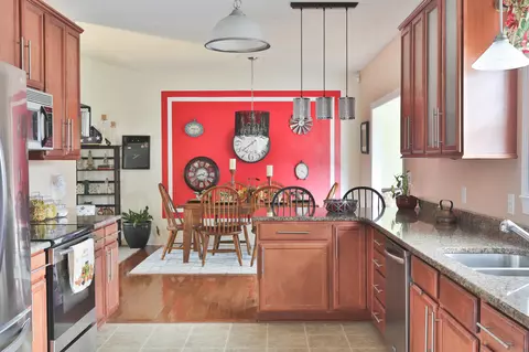 1213 Rice St, Hamlet, NC 28345 photo 6