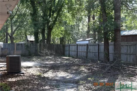 115 Magnolia Dr, Springfield, GA 31329 photo 4