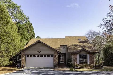 102 Firetree Ln, West End, NC 27376 photo 1