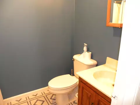 212 Snoozing Pines Ln, Aberdeen, NC 28315 photo 11