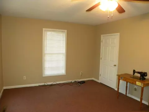 212 Snoozing Pines Ln, Aberdeen, NC 28315 photo 14