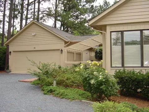 35 Lake Point Dr, Pinehurst, NC 28374 photo 6