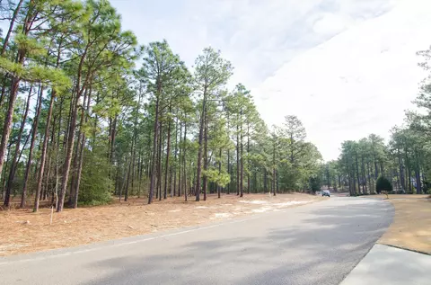 24 Devon Dr, Pinehurst, NC 28374 photo 4