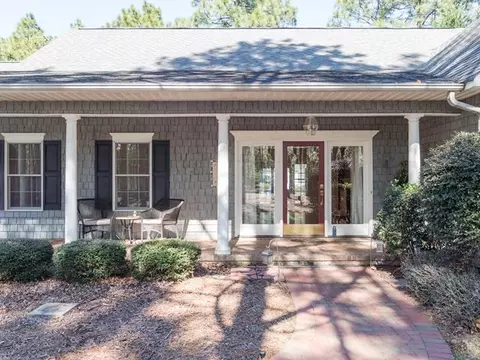 391 Longleaf Dr, West End, NC 27376 photo 3
