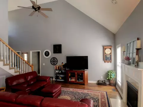 1312 Devonshire Trl, Aberdeen, NC 28315 photo 9