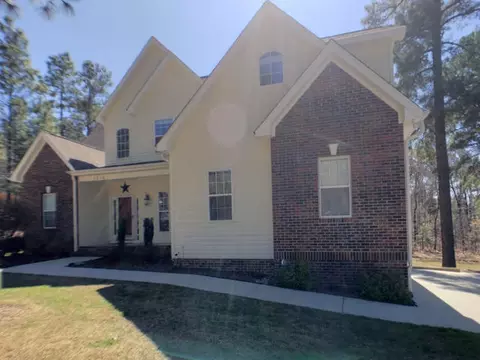 1312 Devonshire Trl, Aberdeen, NC 28315 photo 3