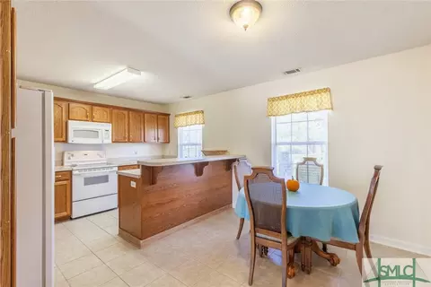 102 Cedar Dr, Springfield, GA 31329 photo 6