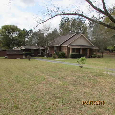2005 Mcdonald Ave, Hamlet, NC 28345 photo 1