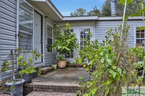 519 E Williams St, Rincon, GA 31326 photo 2
