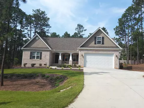 125 Sugar Pine Dr, Pinehurst, NC 28374 photo 1