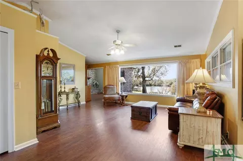 245 Marsh Dr, Midway, GA 31320 photo 4