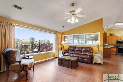 245 Marsh Dr, Midway, GA 31320 photo 5