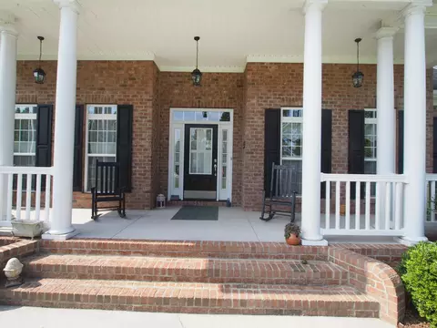 406 Longleaf Dr, West End, NC 27376 photo 2