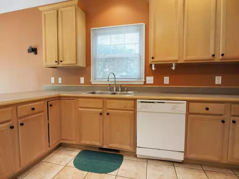 246 Firetree Ln, West End, NC 27376 photo 8