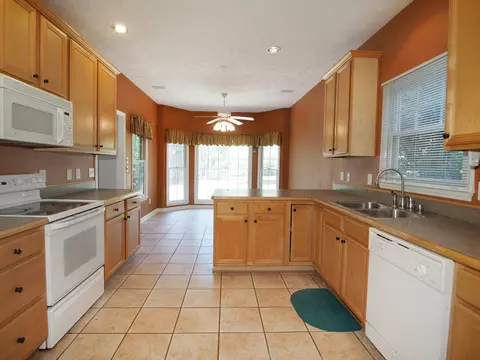 246 Firetree Ln, West End, NC 27376 photo 7