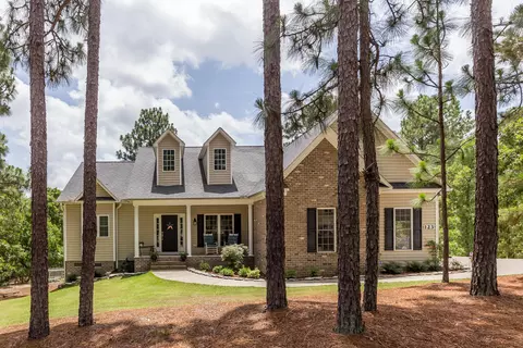 123 Longleaf Dr, West End, NC 27376 photo 1