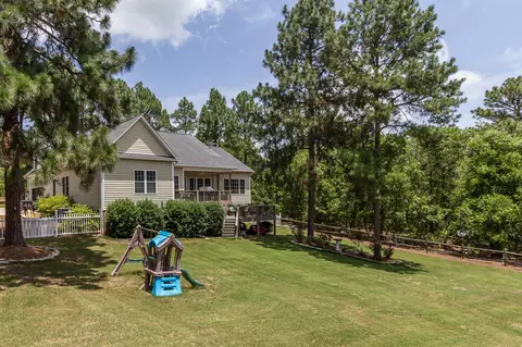 123 Longleaf Dr, West End, NC 27376 photo 7