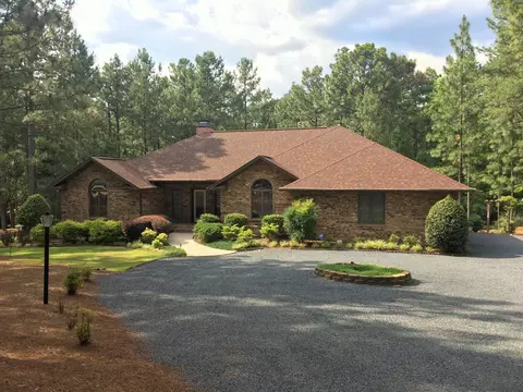 28 Whitehaven Dr, Pinehurst, NC 28374 photo 1