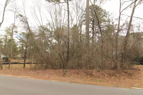 285 Sandhill Cir, Pinehurst, NC 28374 photo 3