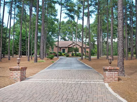 56 Greyabbey Dr, Pinehurst, NC 28374 photo 2