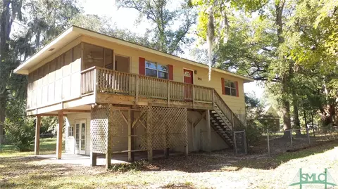 916 E 1st St, Midway, GA 31320 photo 1