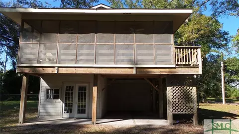916 E 1st St, Midway, GA 31320 photo 10
