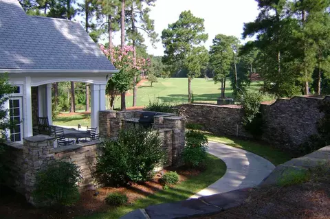 260 Cochran Castle Cir, Pinehurst, NC 28374 photo 8