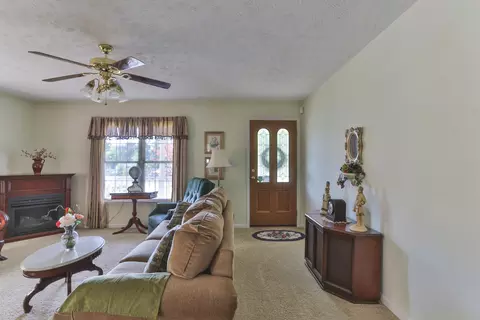 915 Austin St, Hamlet, NC 28345 photo 6