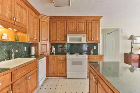 915 Austin St, Hamlet, NC 28345 photo 12