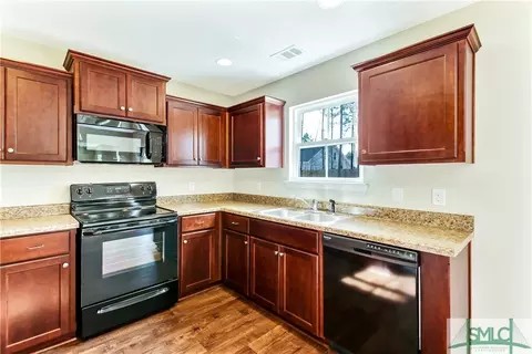 100 Beaubrook Blvd, Springfield, GA 31329 photo 5