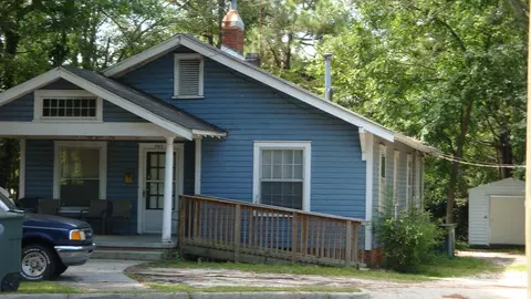 707 Mcdonald Ave, Hamlet, NC 28345 photo 1