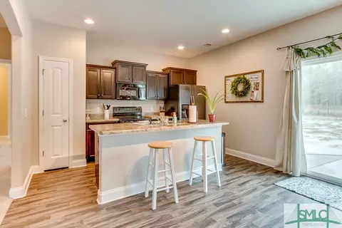 121 Bridgewood Dr, Springfield, GA 31329 photo 9