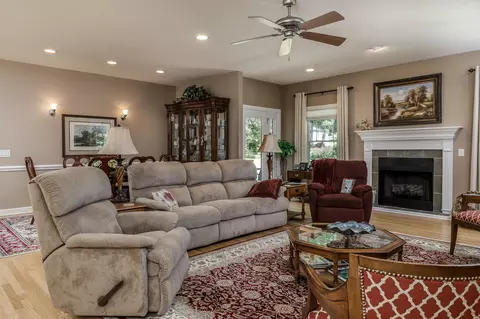 121 E Devonshire Ave, West End, NC 27376 photo 4