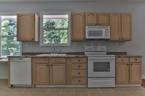 319 Jefferson St, Hamlet, NC 28345 photo 18