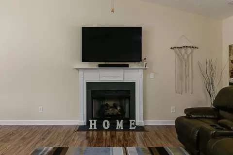 101 Rustic Dr, West End, NC 27376 photo 5