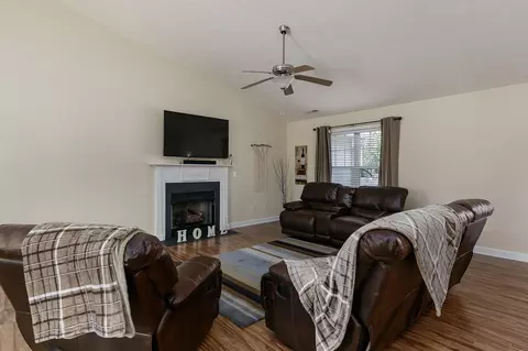 101 Rustic Dr, West End, NC 27376 photo 4