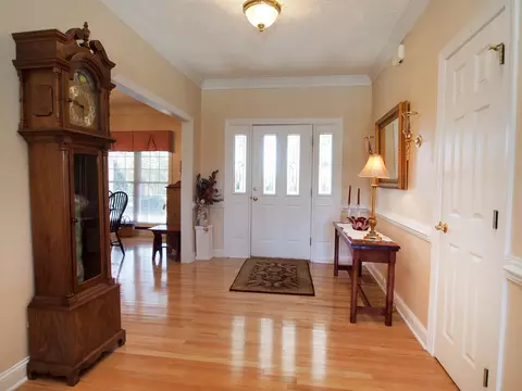 196 Longleaf Dr, West End, NC 27376 photo 4