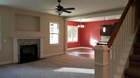 376 Nighthawk Loop, Aberdeen, NC 28315 photo 4