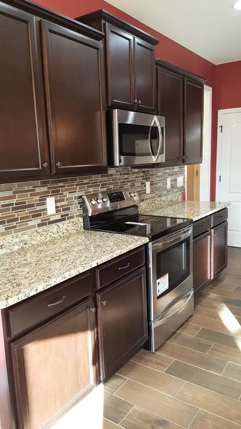 376 Nighthawk Loop, Aberdeen, NC 28315 photo 9