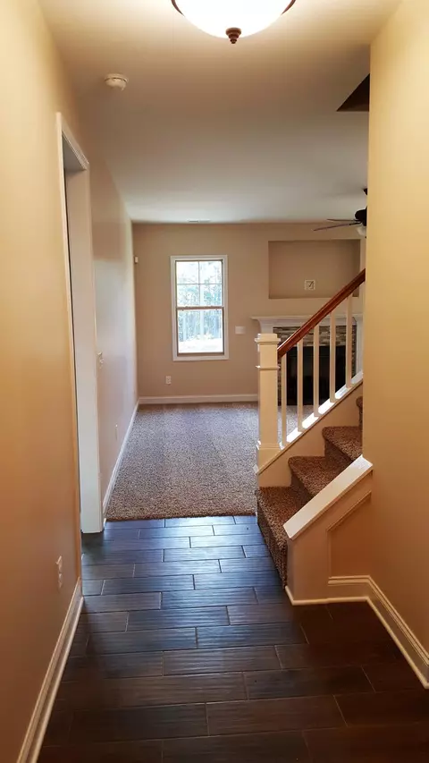 376 Nighthawk Loop, Aberdeen, NC 28315 photo 3