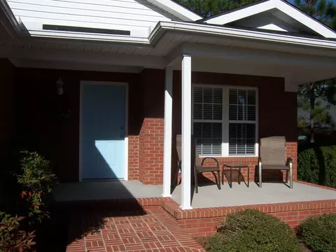 205 Mockingbird Ct, Pinehurst, NC 28374 photo 2